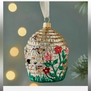 Anthropologie Ornament BEEHIVE Handblown Glass Painted Poland Flowers Bees NWT